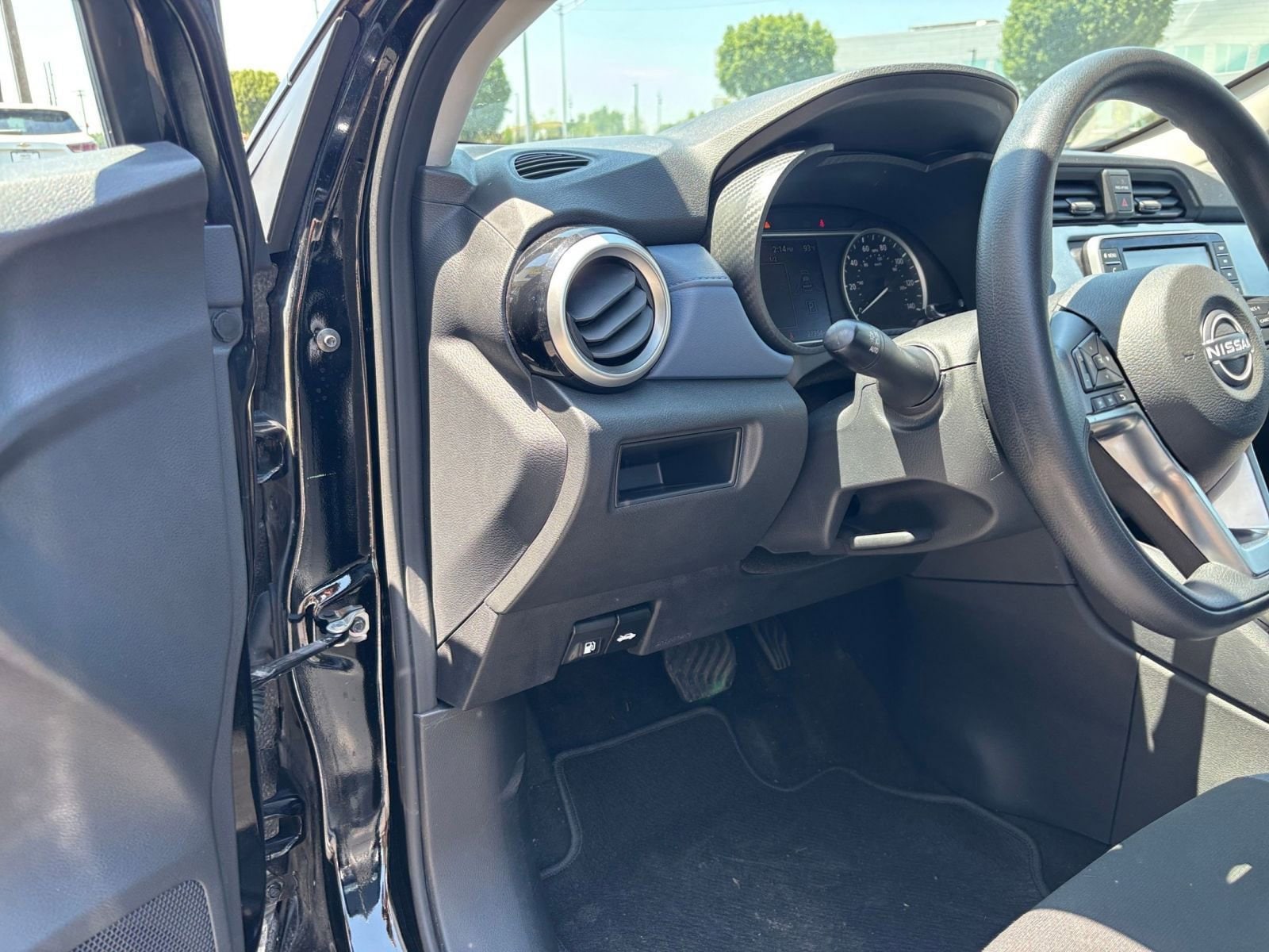Thumbnail: 2025 Nissan Versa - 32