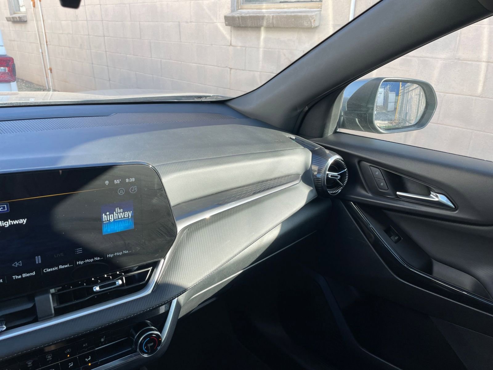 Thumbnail: 2025 Chevrolet Equinox - 34