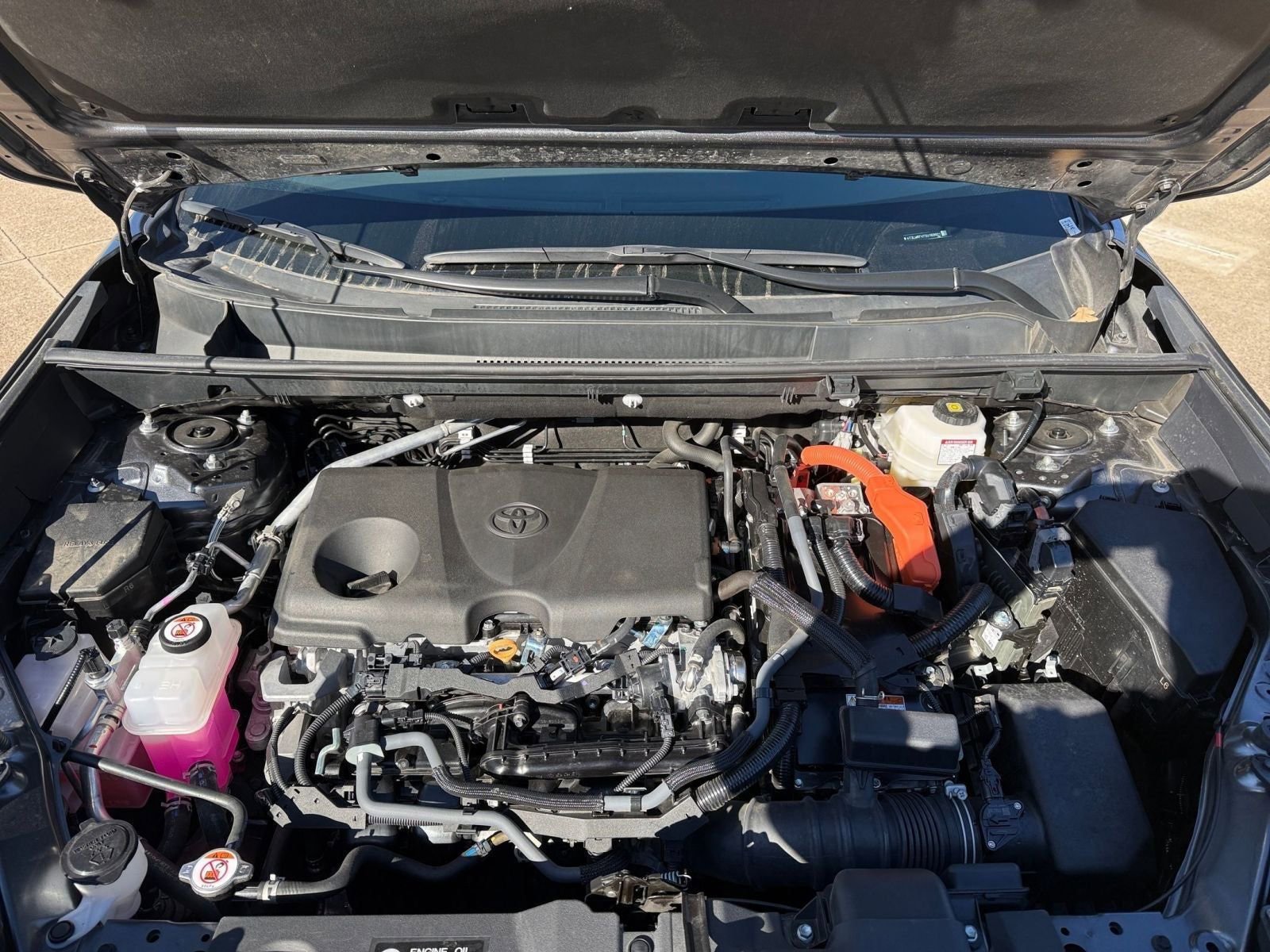 Thumbnail: 2025 Toyota RAV4 - 32