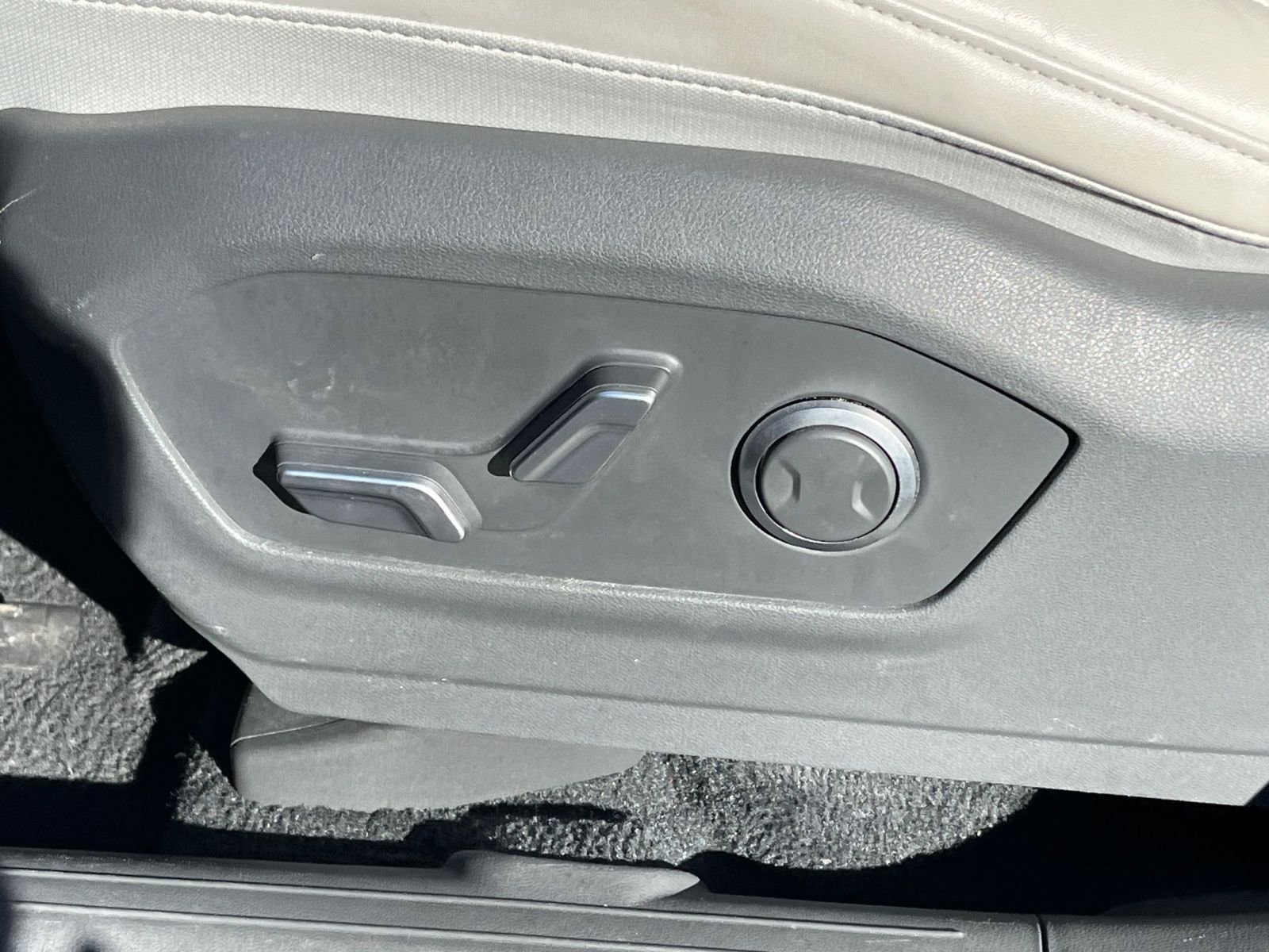 Thumbnail: 2025 Hyundai Santa Fe - 23