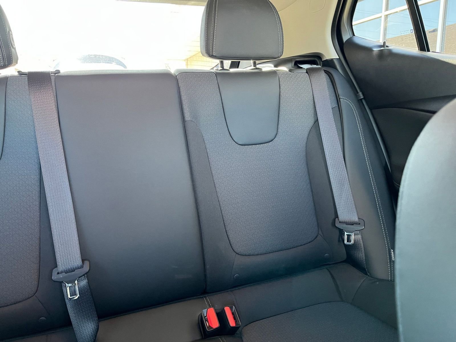 Thumbnail: 2025 Buick Encore GX - 35