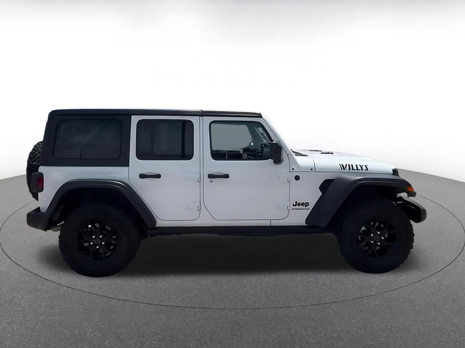 Thumbnail: 2025 Jeep Wrangler - 16