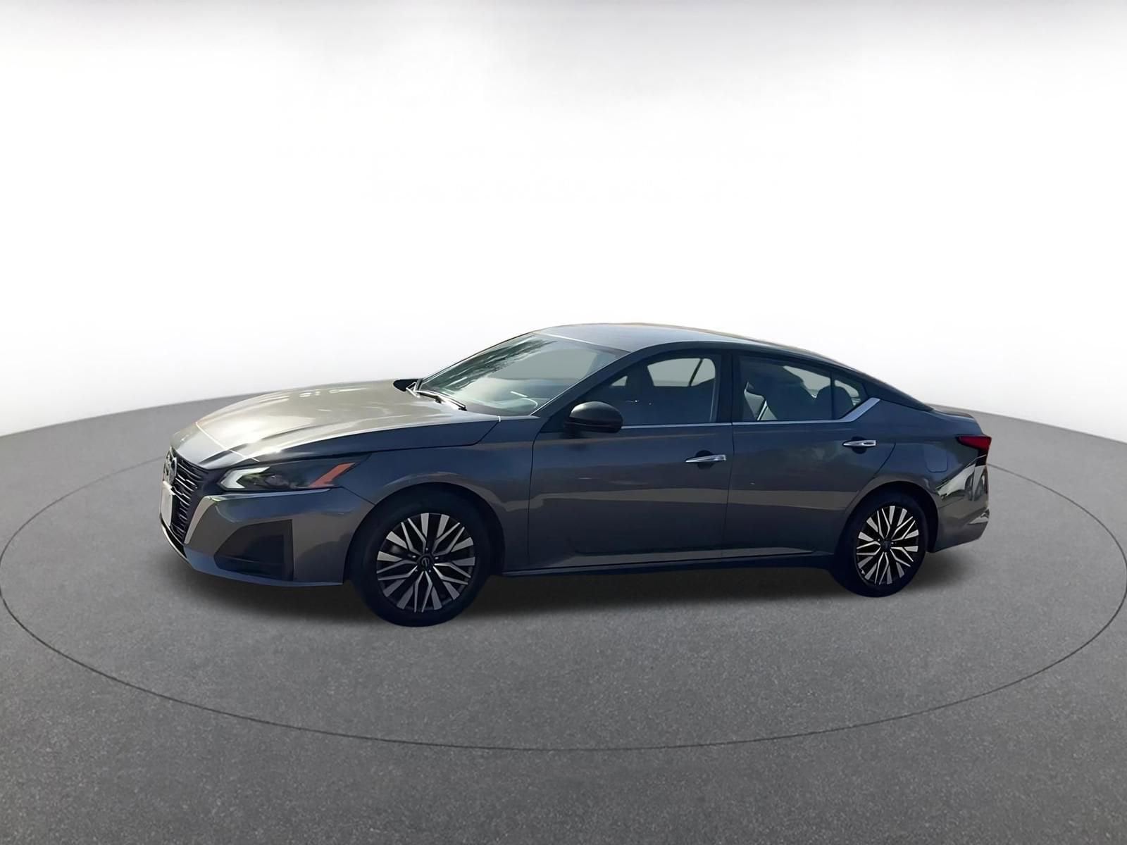 Thumbnail: 2025 Nissan Altima - 8