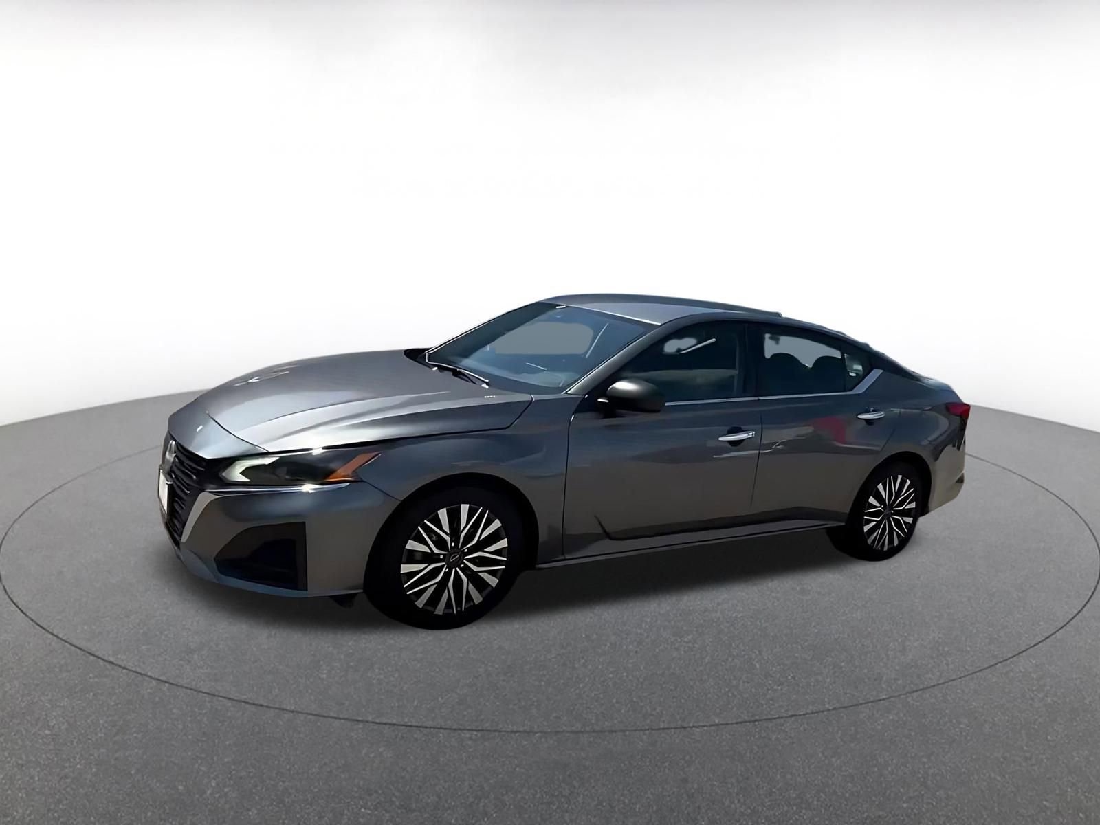 Thumbnail: 2025 Nissan Altima - 8