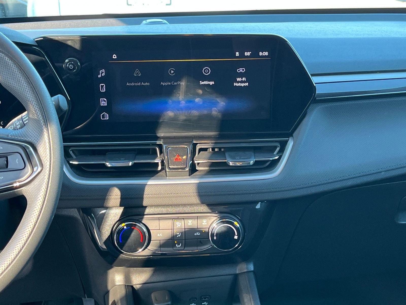 Thumbnail: 2025 Chevrolet TrailBlazer - 21