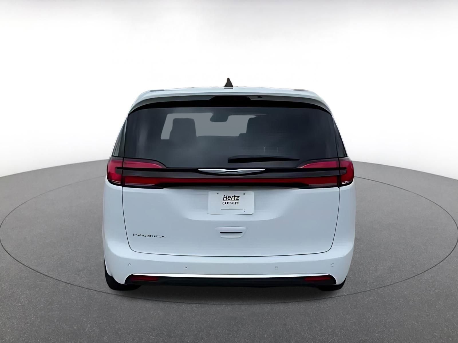 Thumbnail: 2025 Chrysler Pacifica - 12