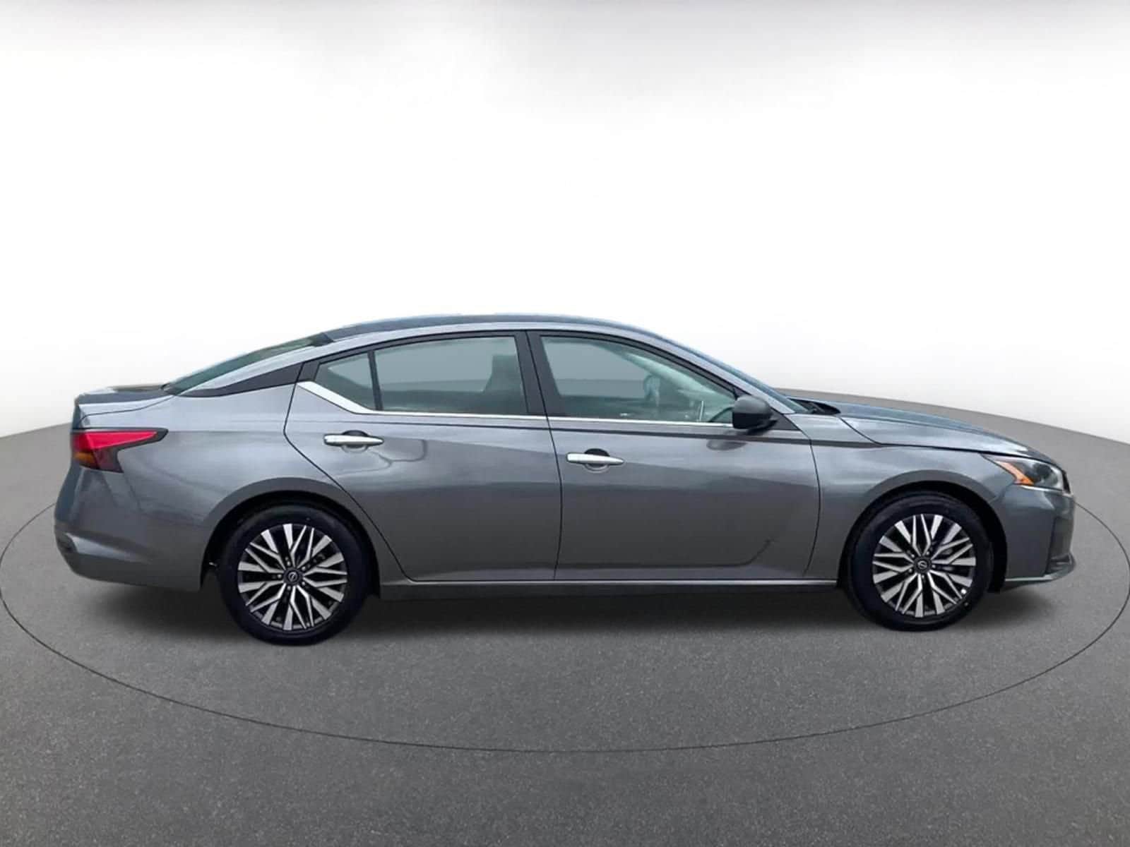 Thumbnail: 2025 Nissan Altima - 16