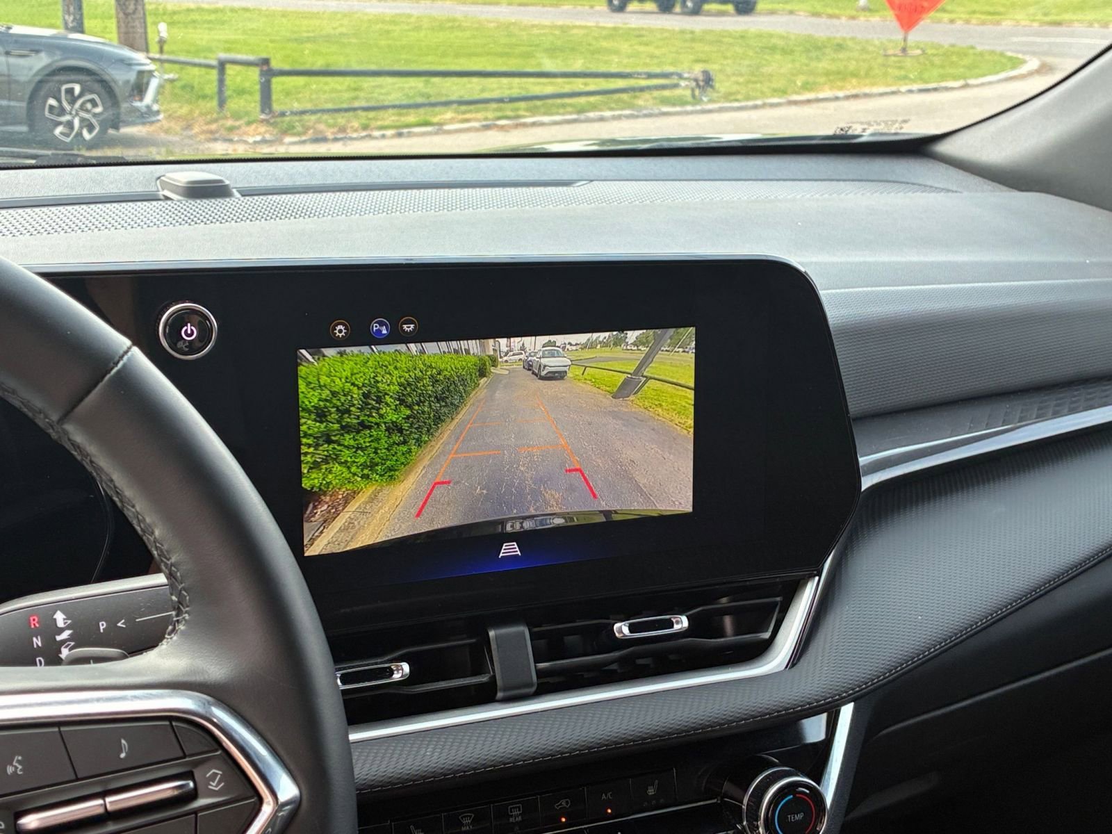 Thumbnail: 2025 Chevrolet Equinox - 24