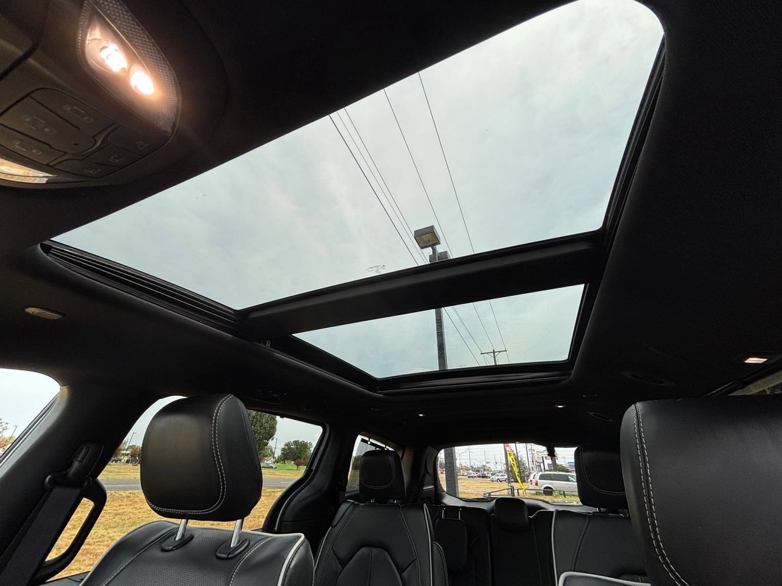 Thumbnail: 2025 Chrysler Pacifica - 28