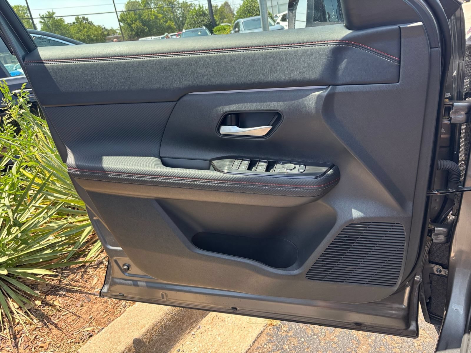 Thumbnail: 2026 Nissan Kicks - 15