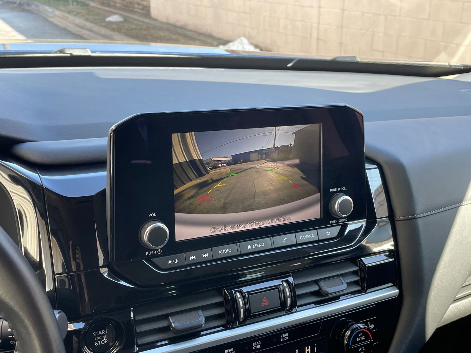 Thumbnail: 2025 Nissan Pathfinder - 25