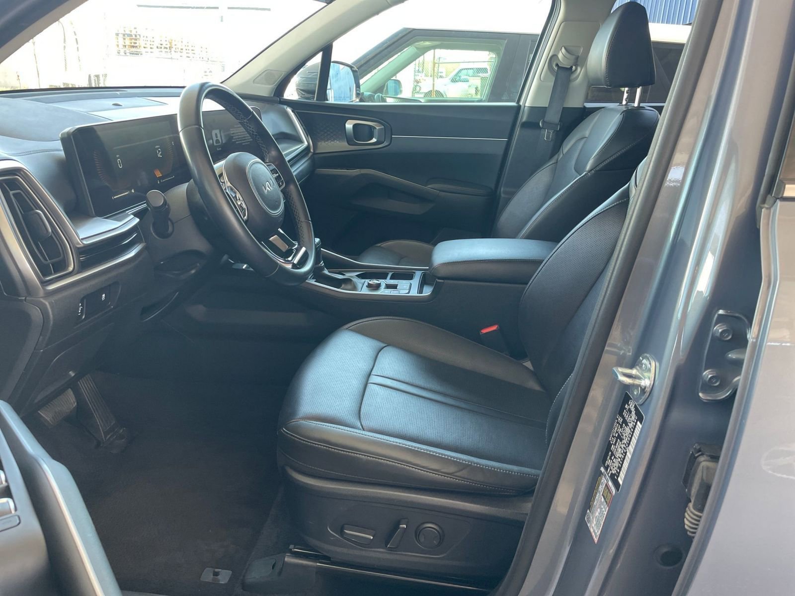 Thumbnail: 2024 Kia Sorento - 29