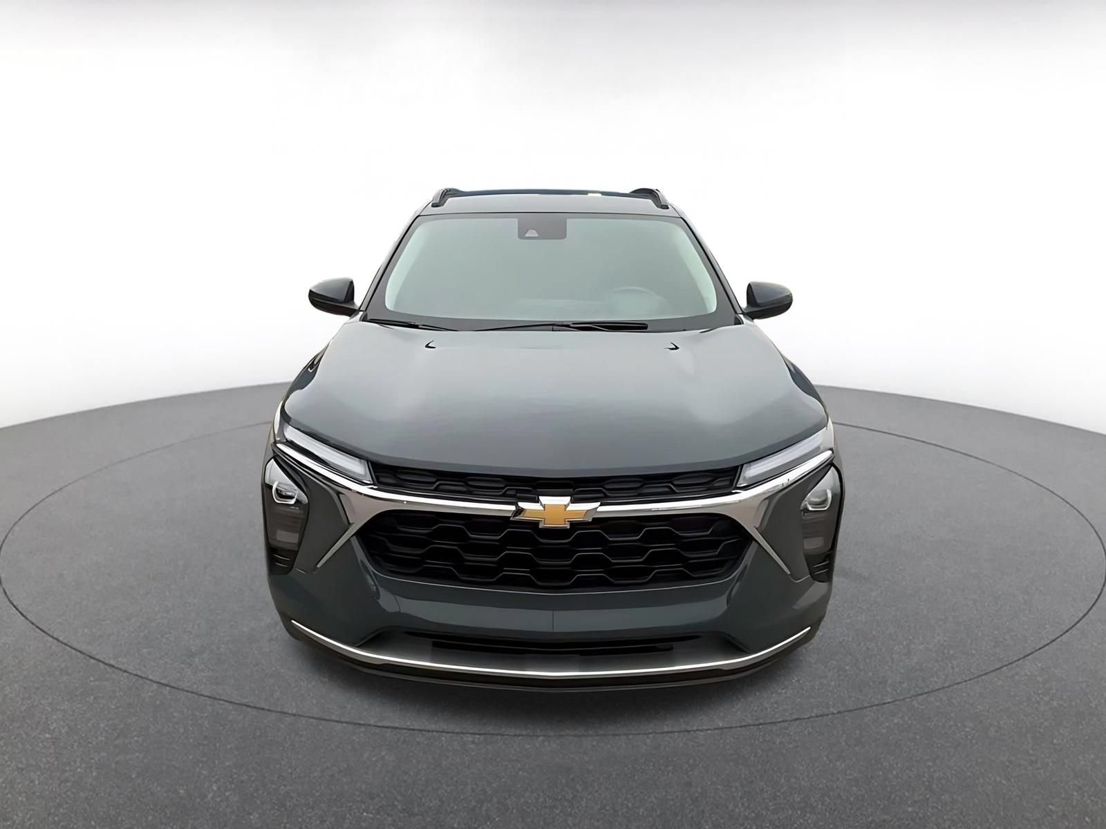 Thumbnail: 2025 Chevrolet Trax - 4