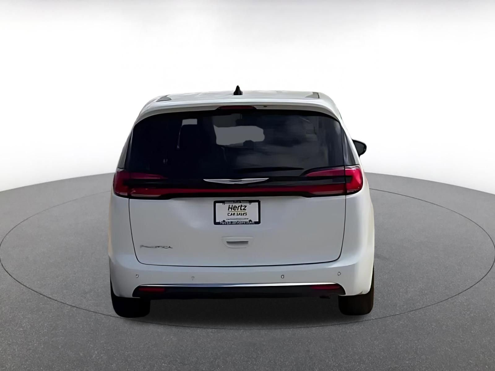 Thumbnail: 2025 Chrysler Pacifica - 12