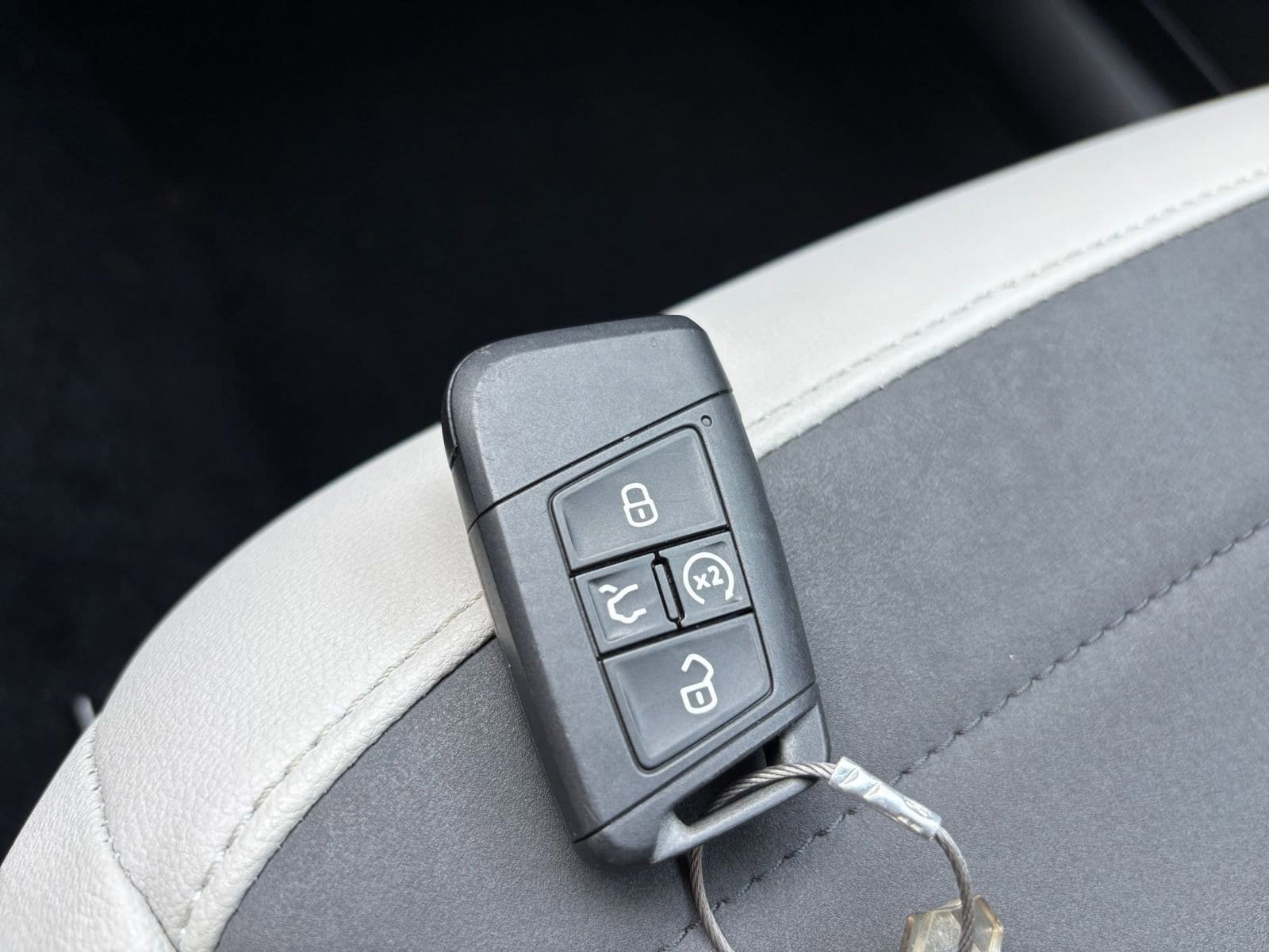 Thumbnail: 2025 Volkswagen Taos - 25