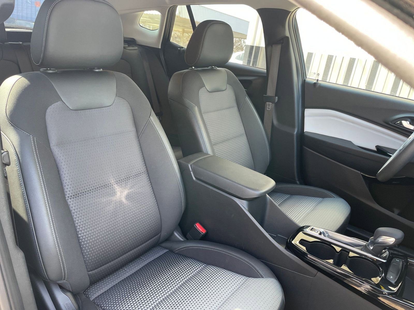 Thumbnail: 2025 Chevrolet Trax - 35