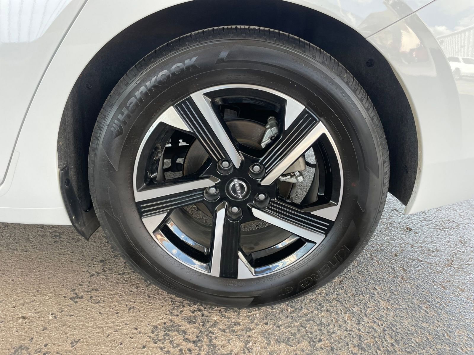 Thumbnail: 2024 Nissan Sentra - 28