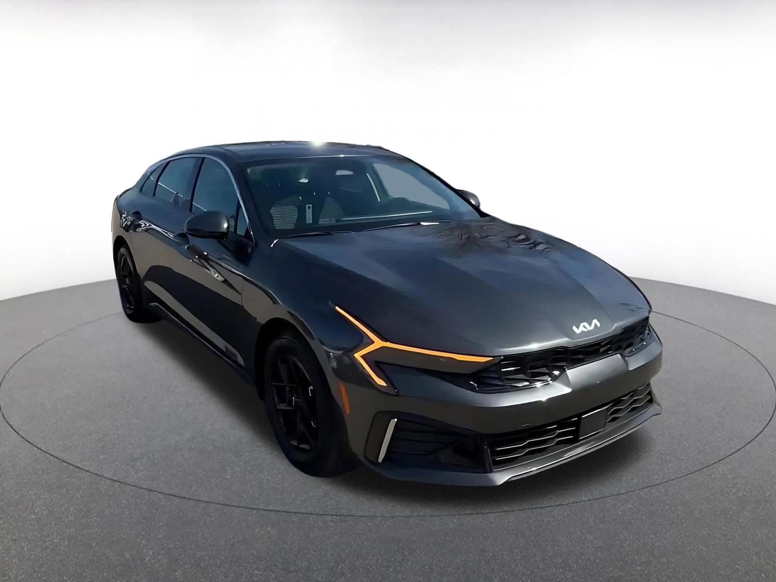 Thumbnail: 2025 Kia K5 - 3