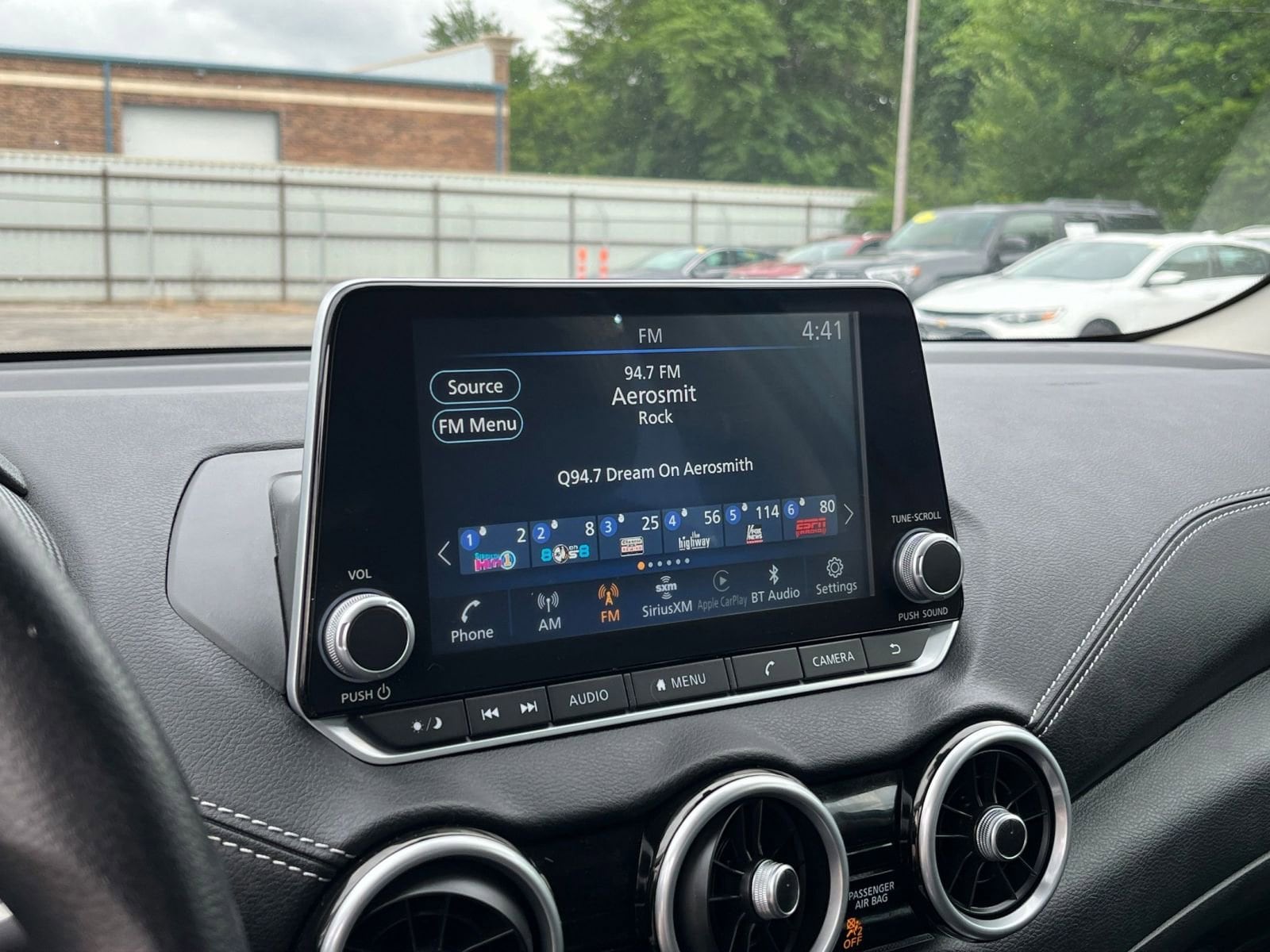 2024 Nissan Sentra SV 21