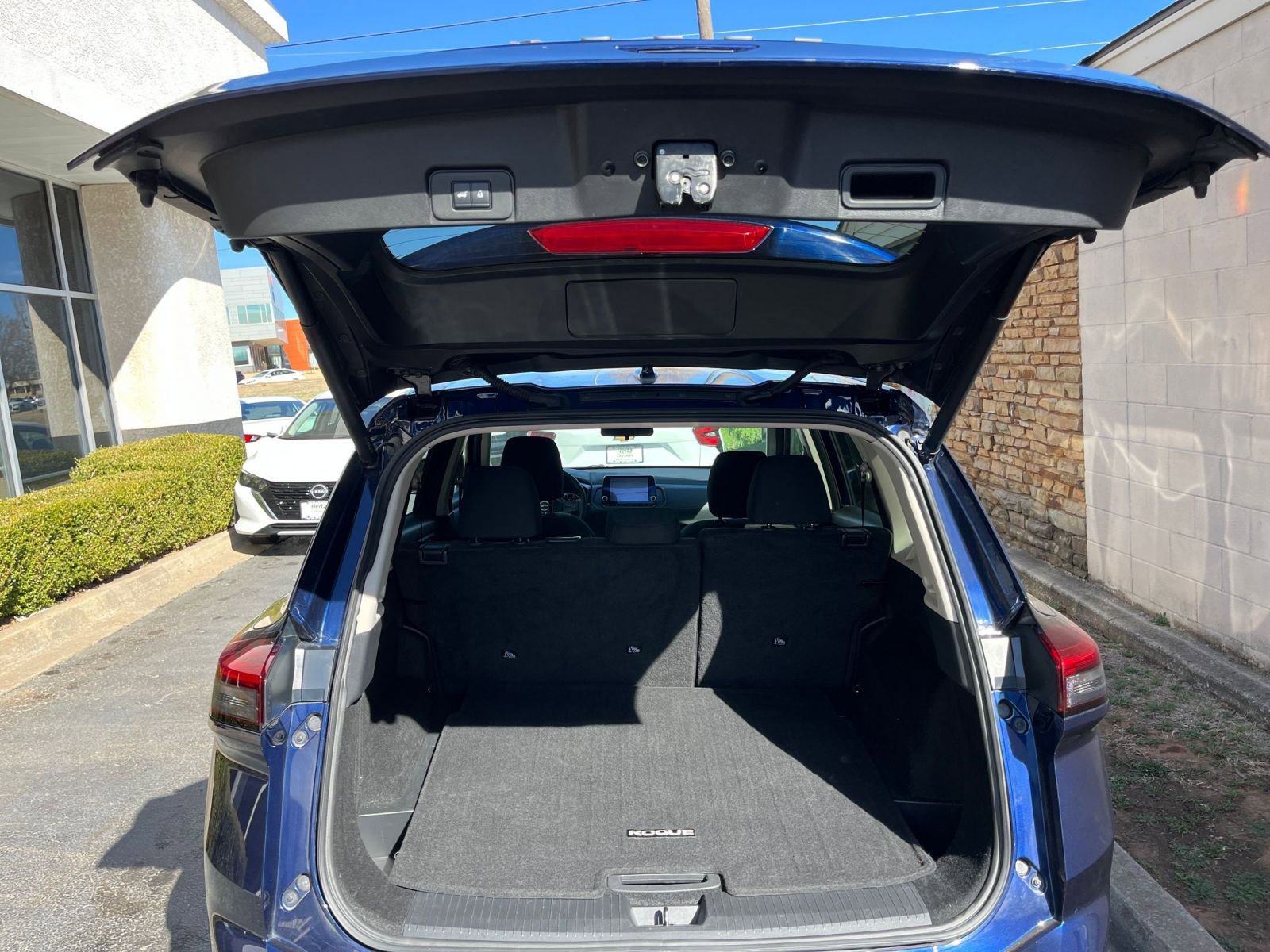 Thumbnail: 2025 Nissan Rogue - 33