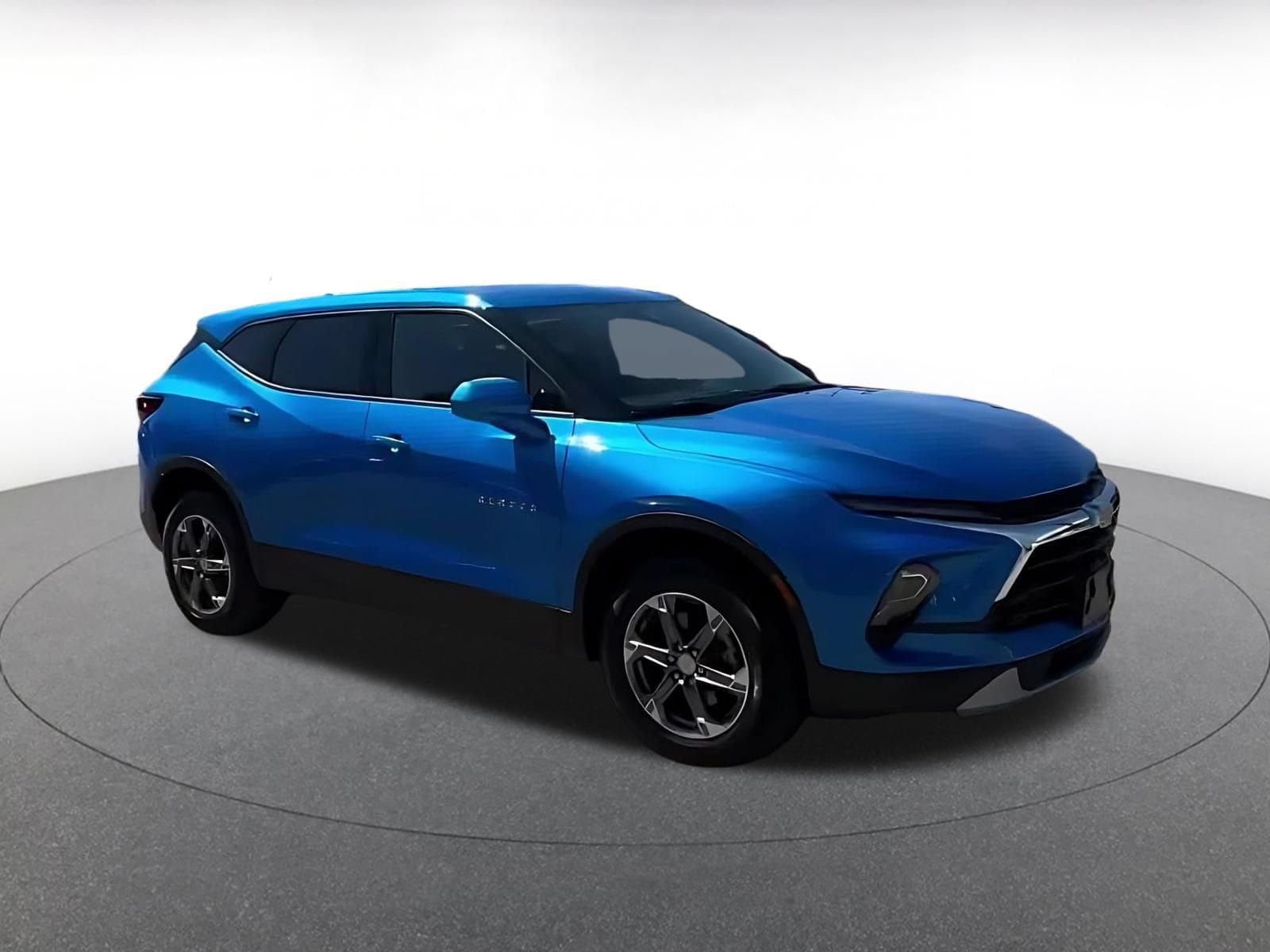 Thumbnail: 2025 Chevrolet Blazer - 2
