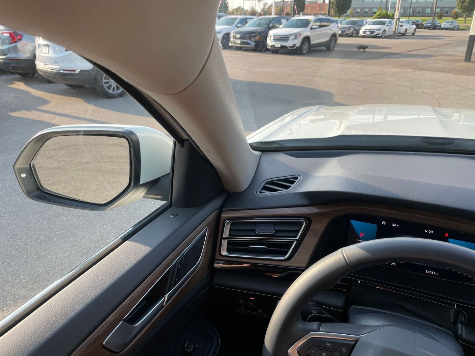 Thumbnail: 2024 Volkswagen Atlas - 34