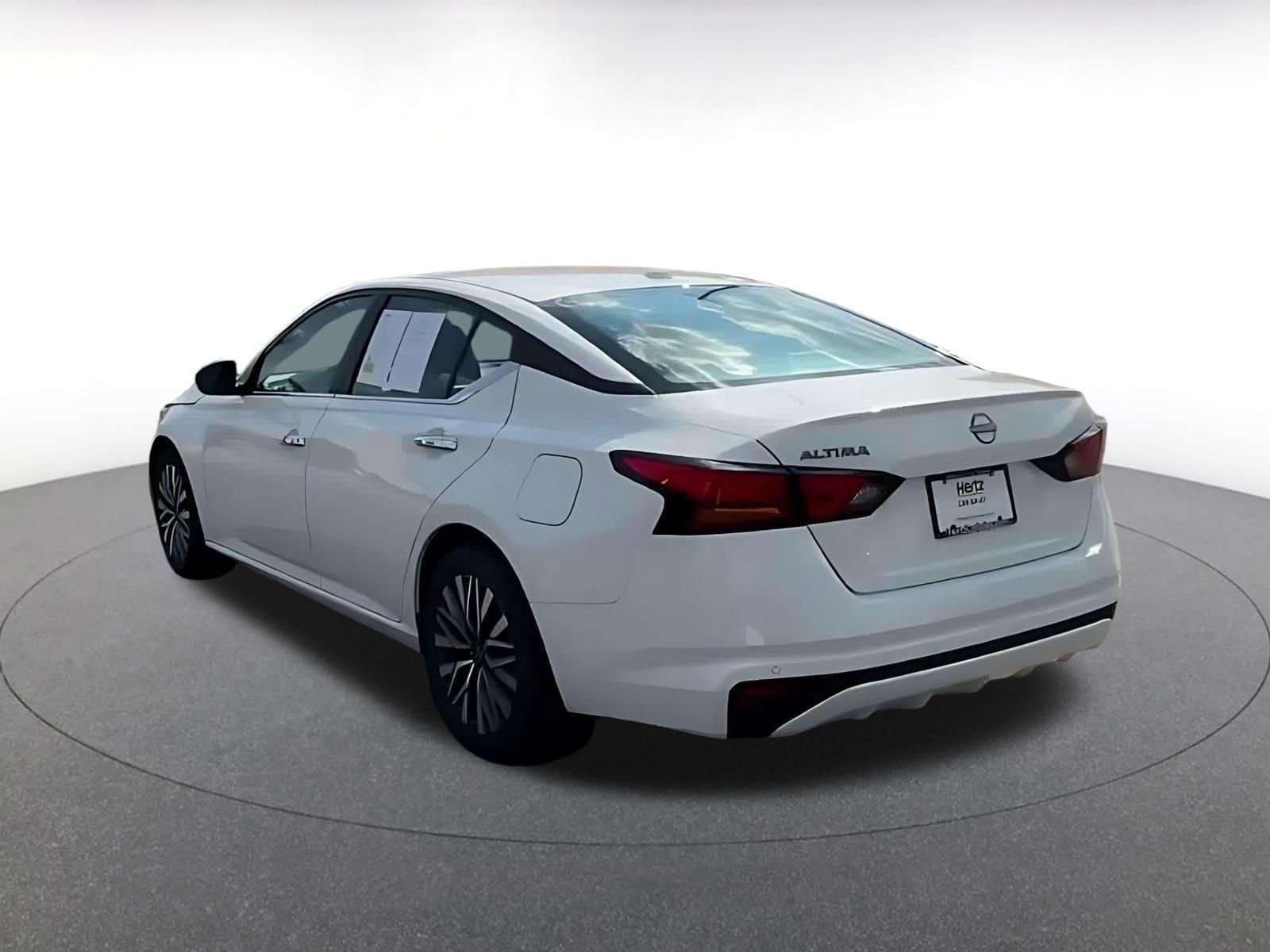 Thumbnail: 2025 Nissan Altima - 10