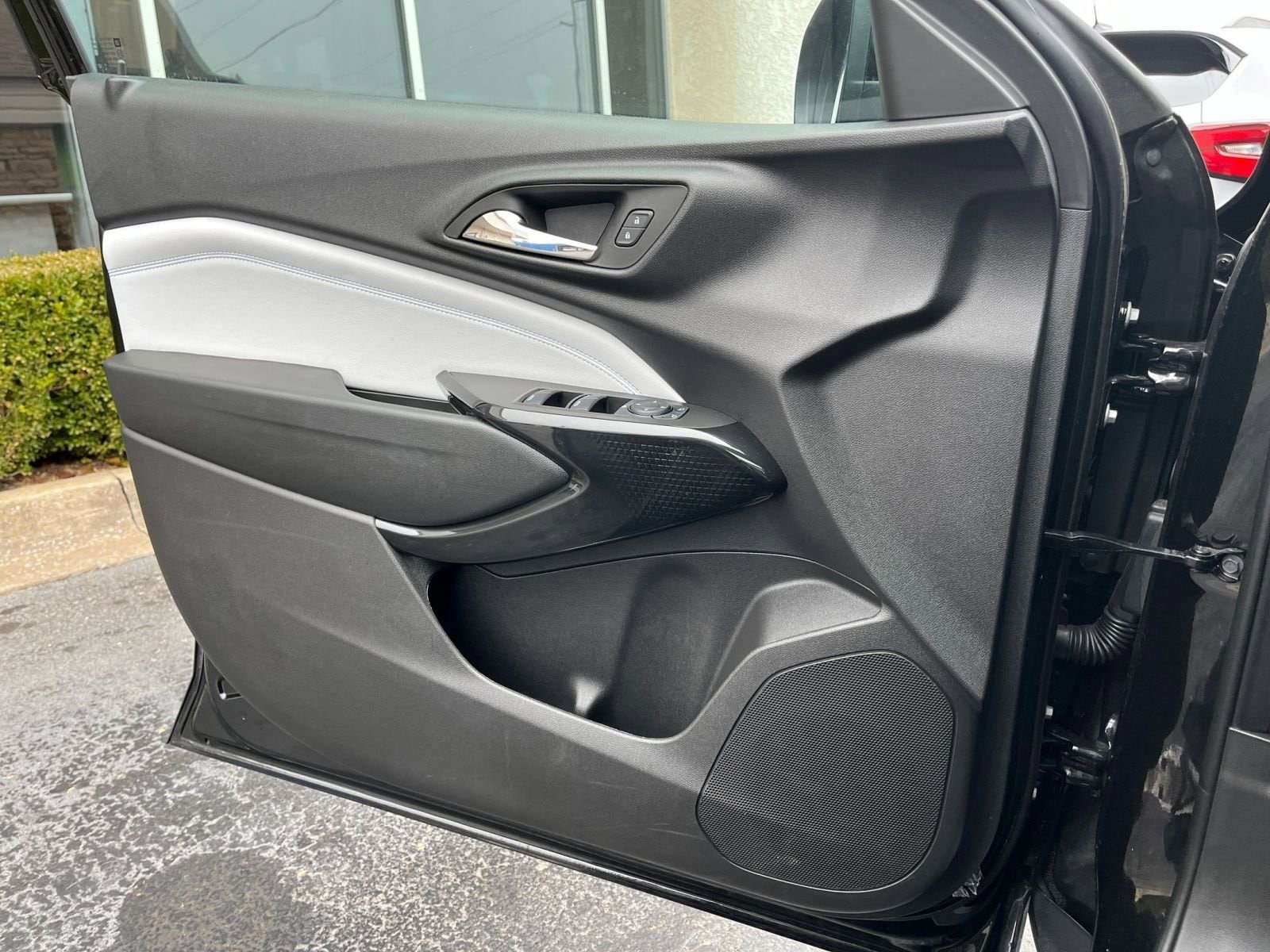 Thumbnail: 2025 Chevrolet Trax - 20