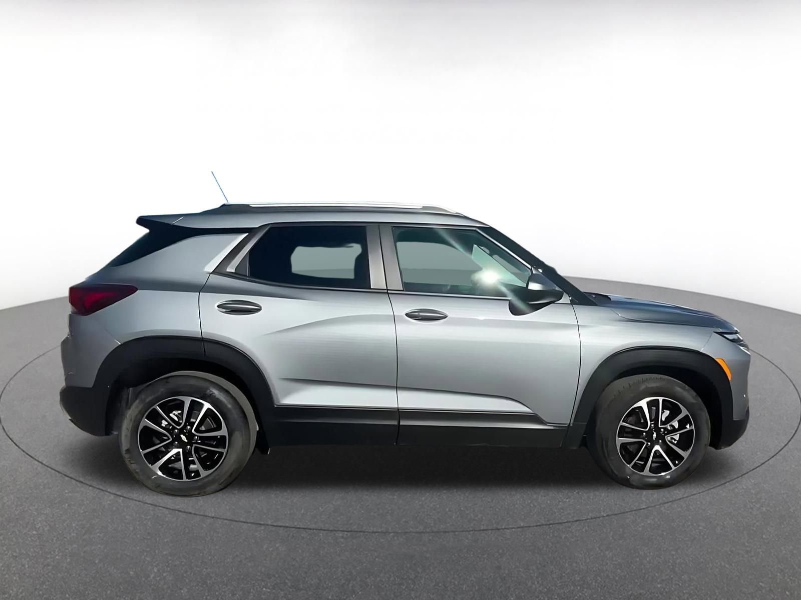 Thumbnail: 2025 Chevrolet TrailBlazer - 16