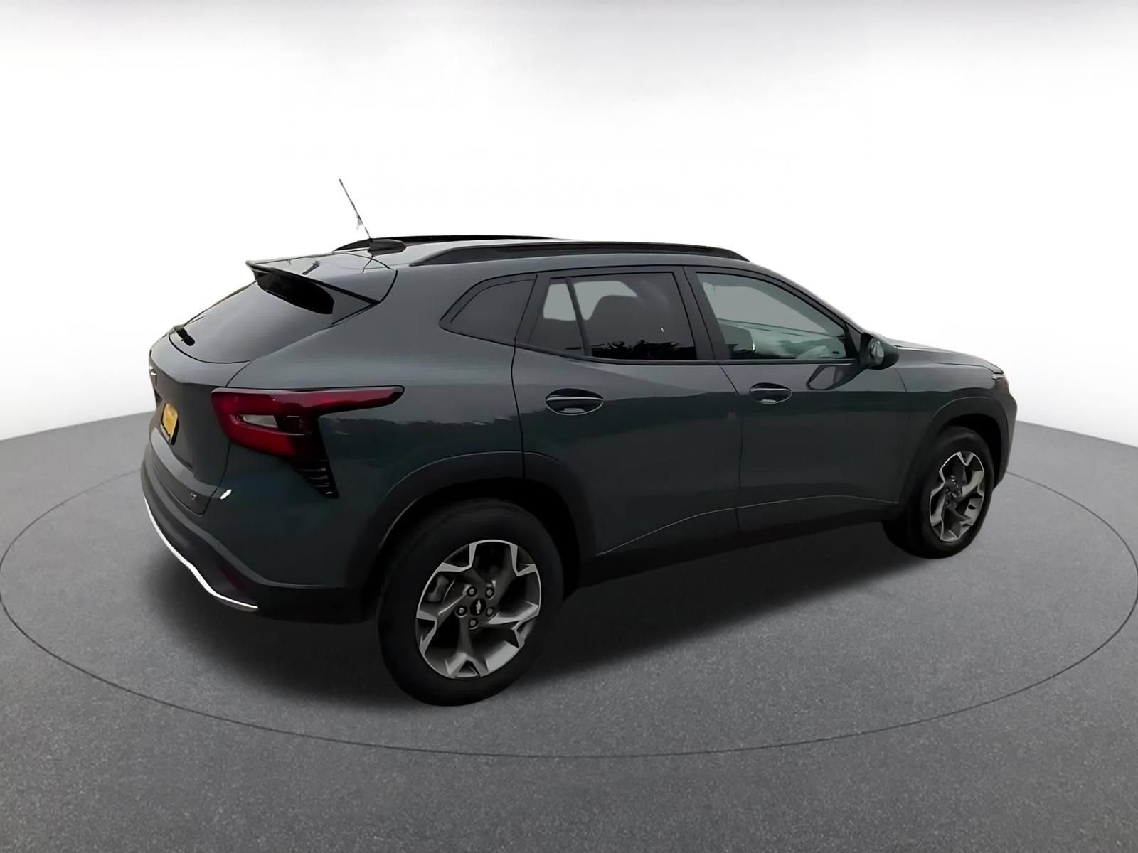 Thumbnail: 2025 Chevrolet Trax - 15