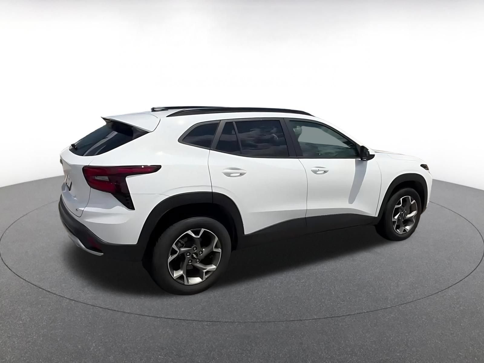 Thumbnail: 2025 Chevrolet Trax - 14