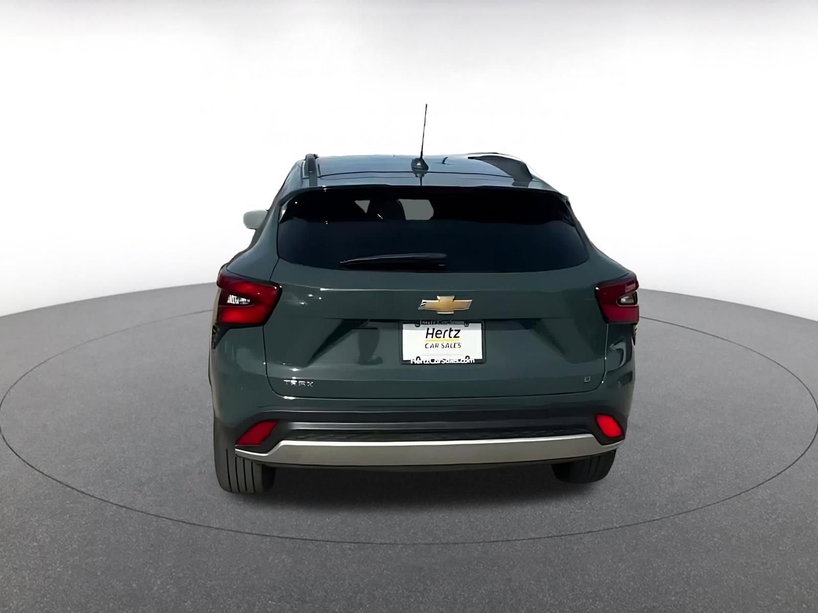 Thumbnail: 2025 Chevrolet Trax - 12