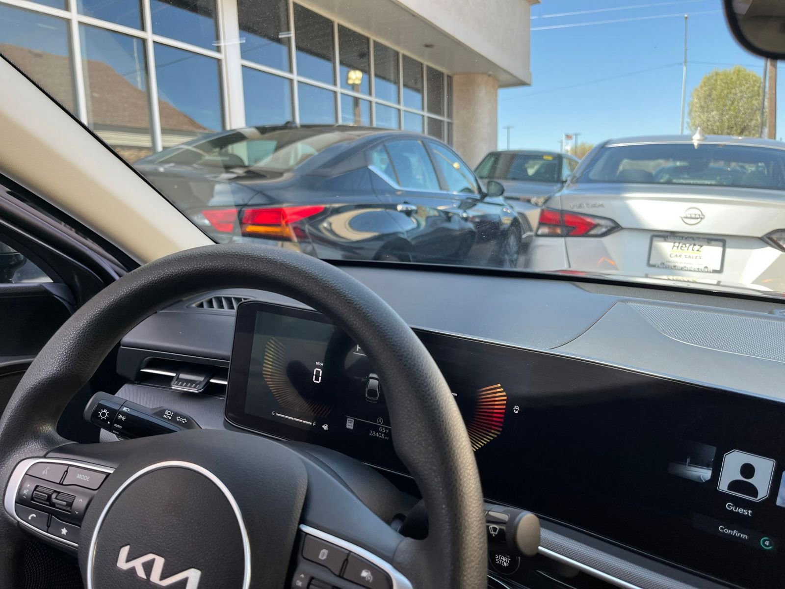 Thumbnail: 2025 Kia K5 - 33