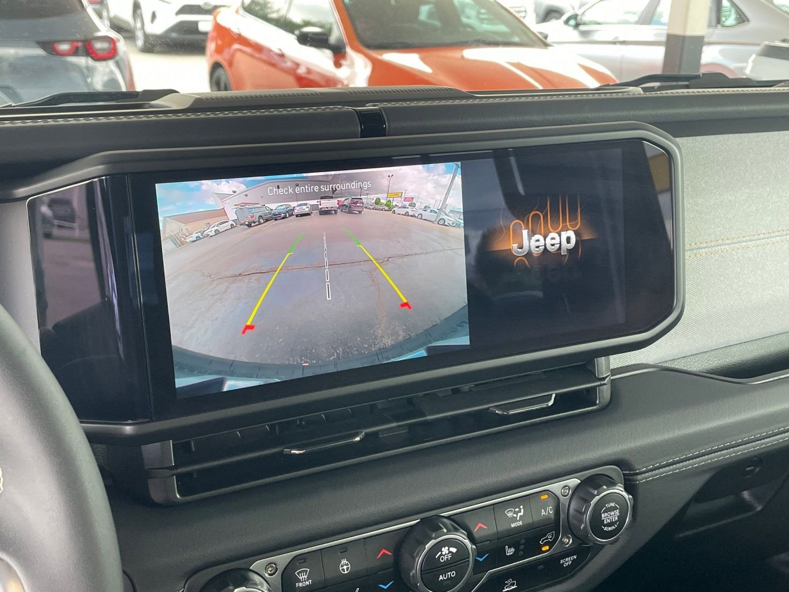 Thumbnail: 2025 Jeep Wrangler - 17