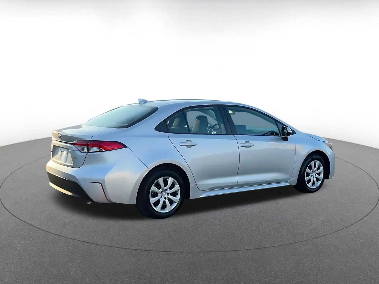 Thumbnail: 2025 Toyota Corolla - 15