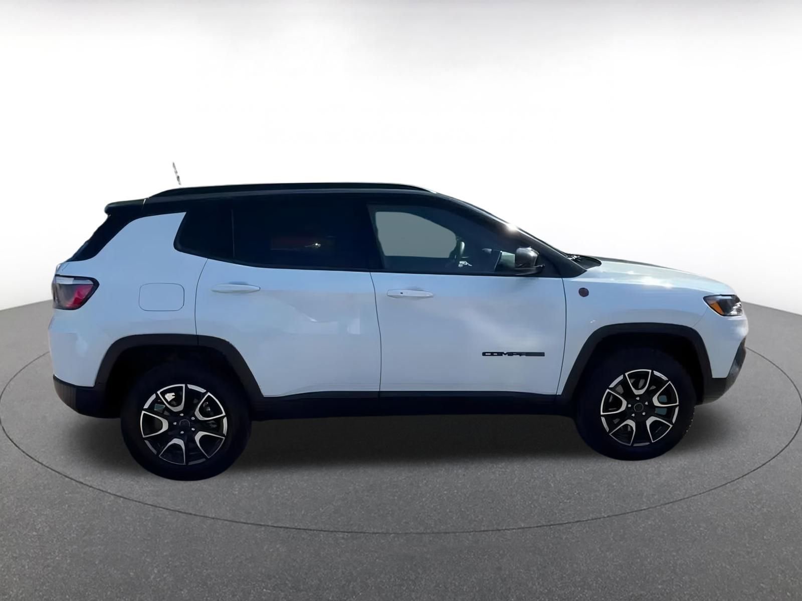 Thumbnail: 2025 Jeep Compass - 15