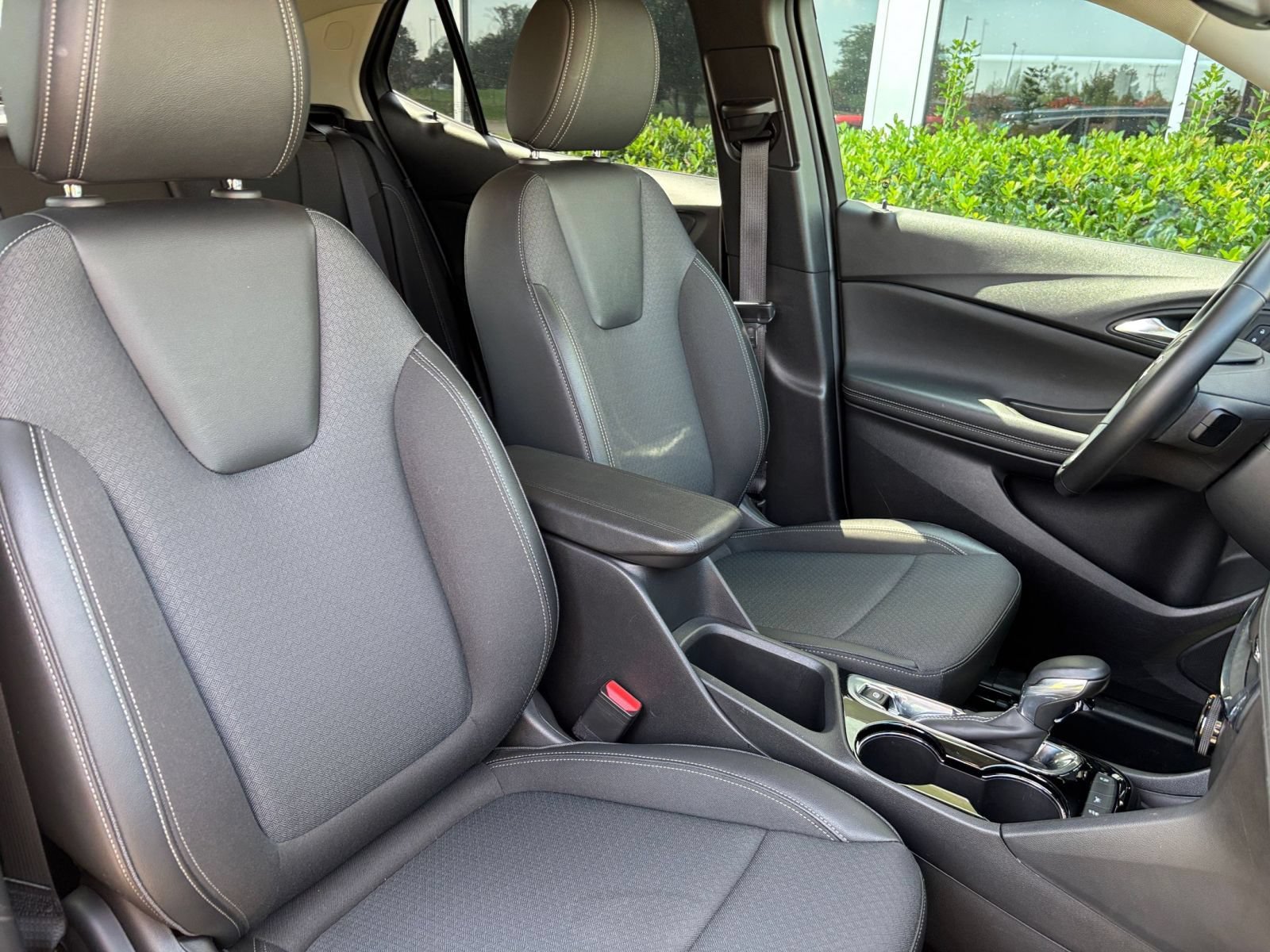 Thumbnail: 2025 Buick Encore GX - 30