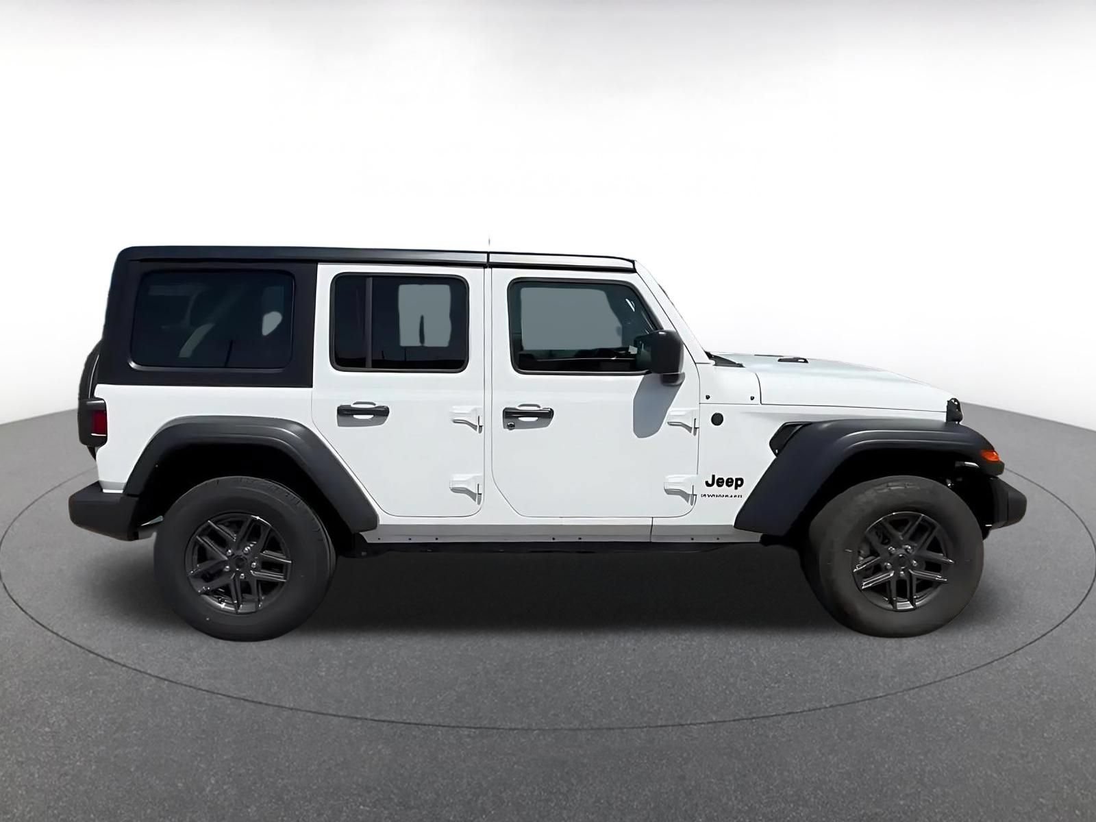 Thumbnail: 2025 Jeep Wrangler - 15