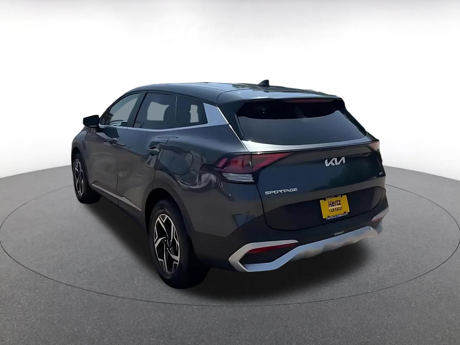Thumbnail: 2024 Kia Sportage - 10