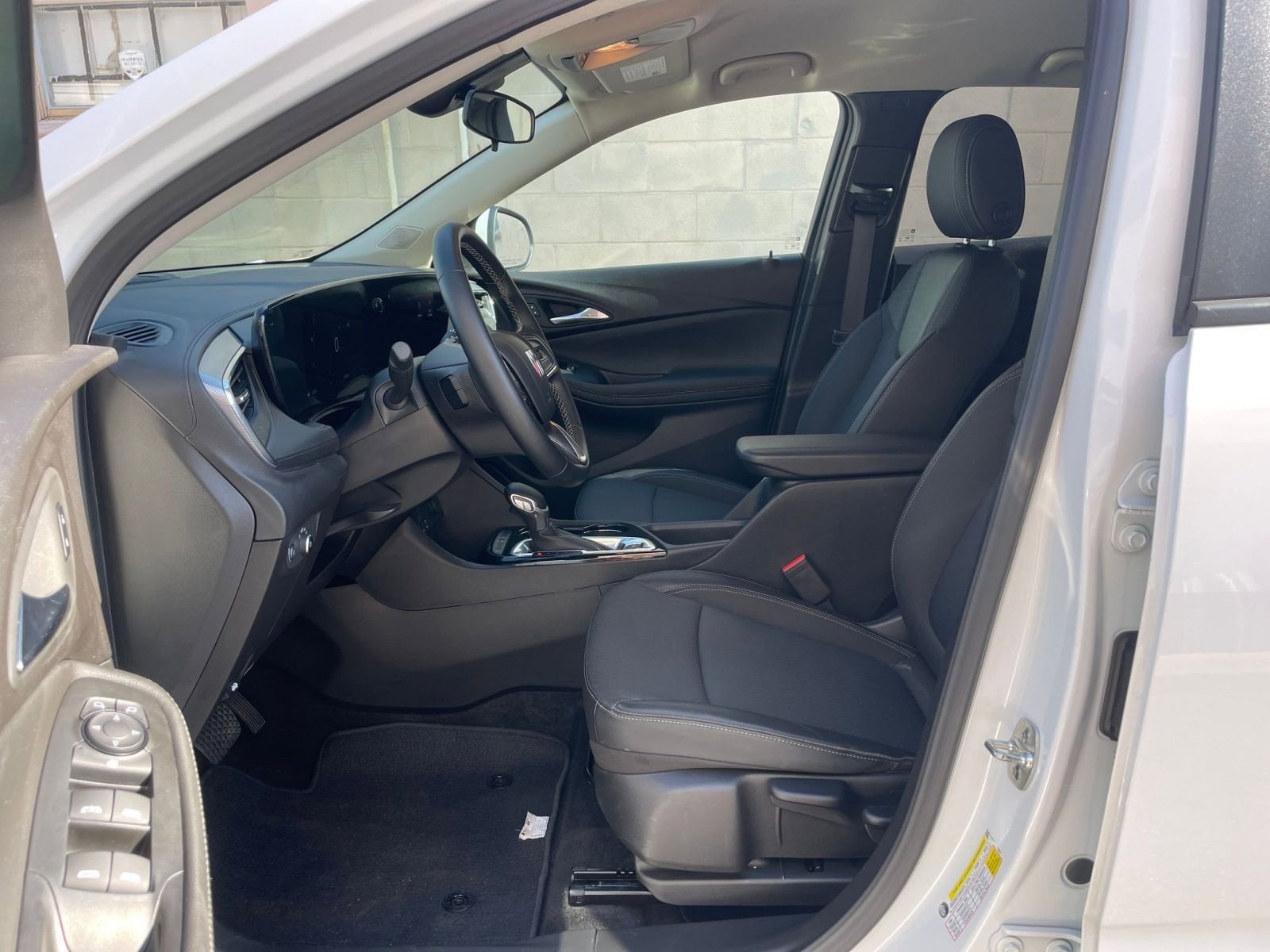 Thumbnail: 2025 Buick Encore GX - 24