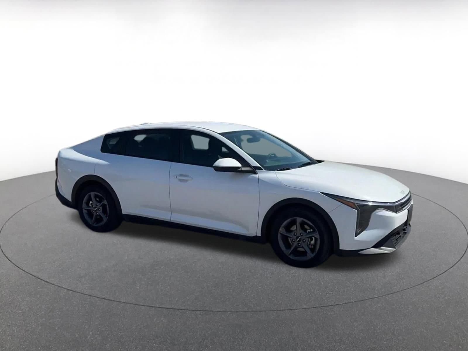 Thumbnail: 2025 Kia K4 - 2