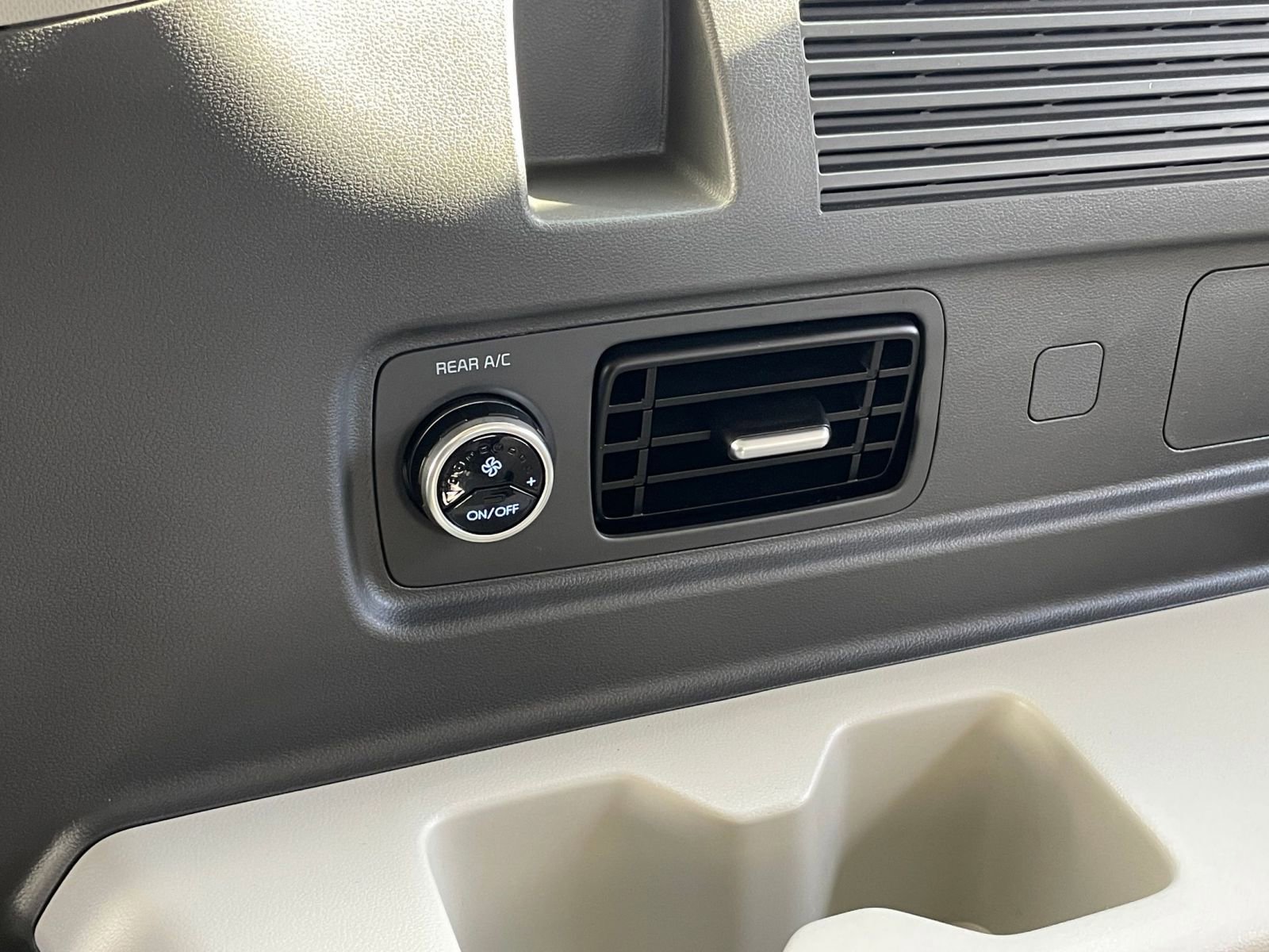 Thumbnail: 2025 Hyundai Santa Fe - 24