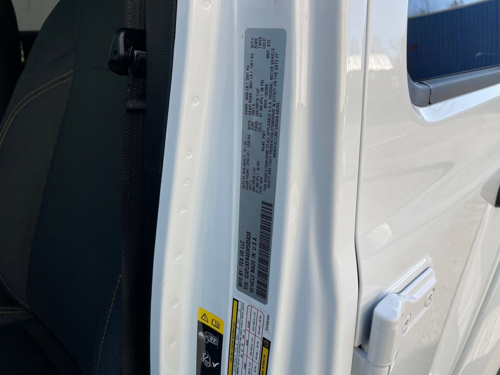 Thumbnail: 2025 Jeep Wrangler - 28