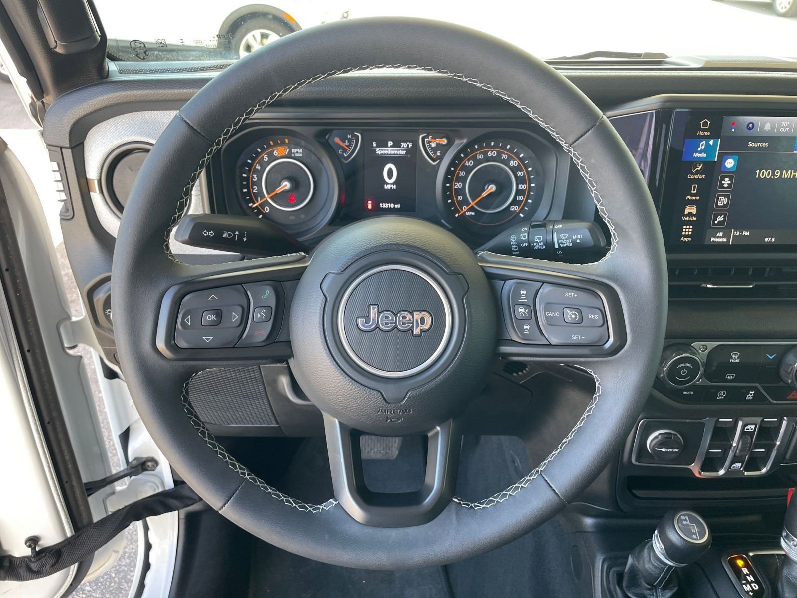 Thumbnail: 2025 Jeep Wrangler - 27