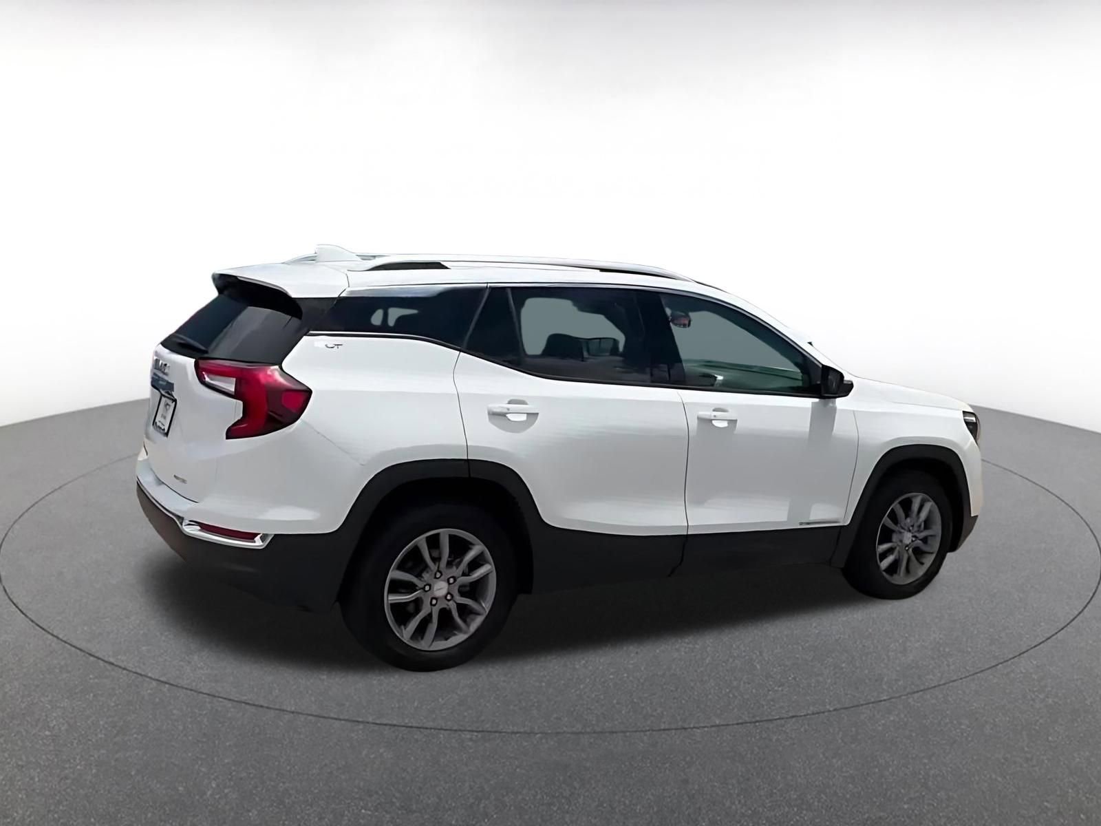Thumbnail: 2024 GMC Terrain - 14