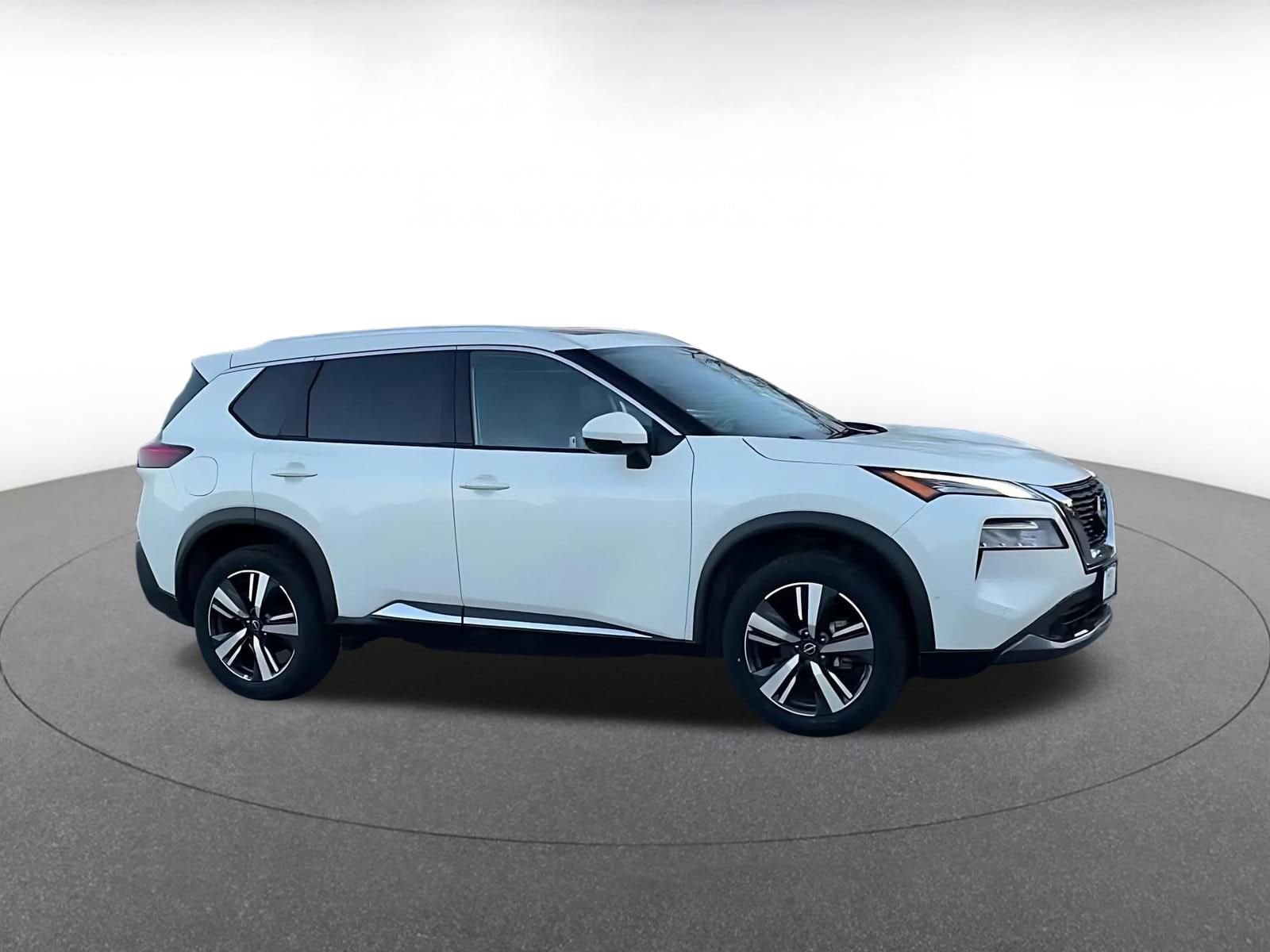 Thumbnail: 2023 Nissan Rogue - 2