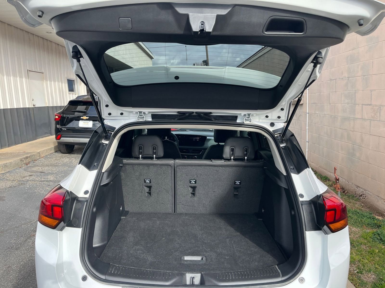 Thumbnail: 2025 Buick Encore GX - 29