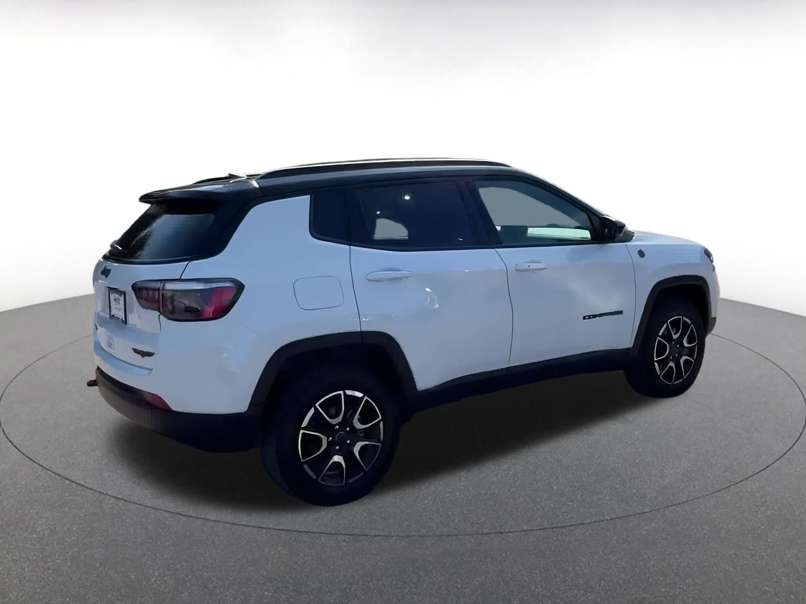 Thumbnail: 2025 Jeep Compass - 14