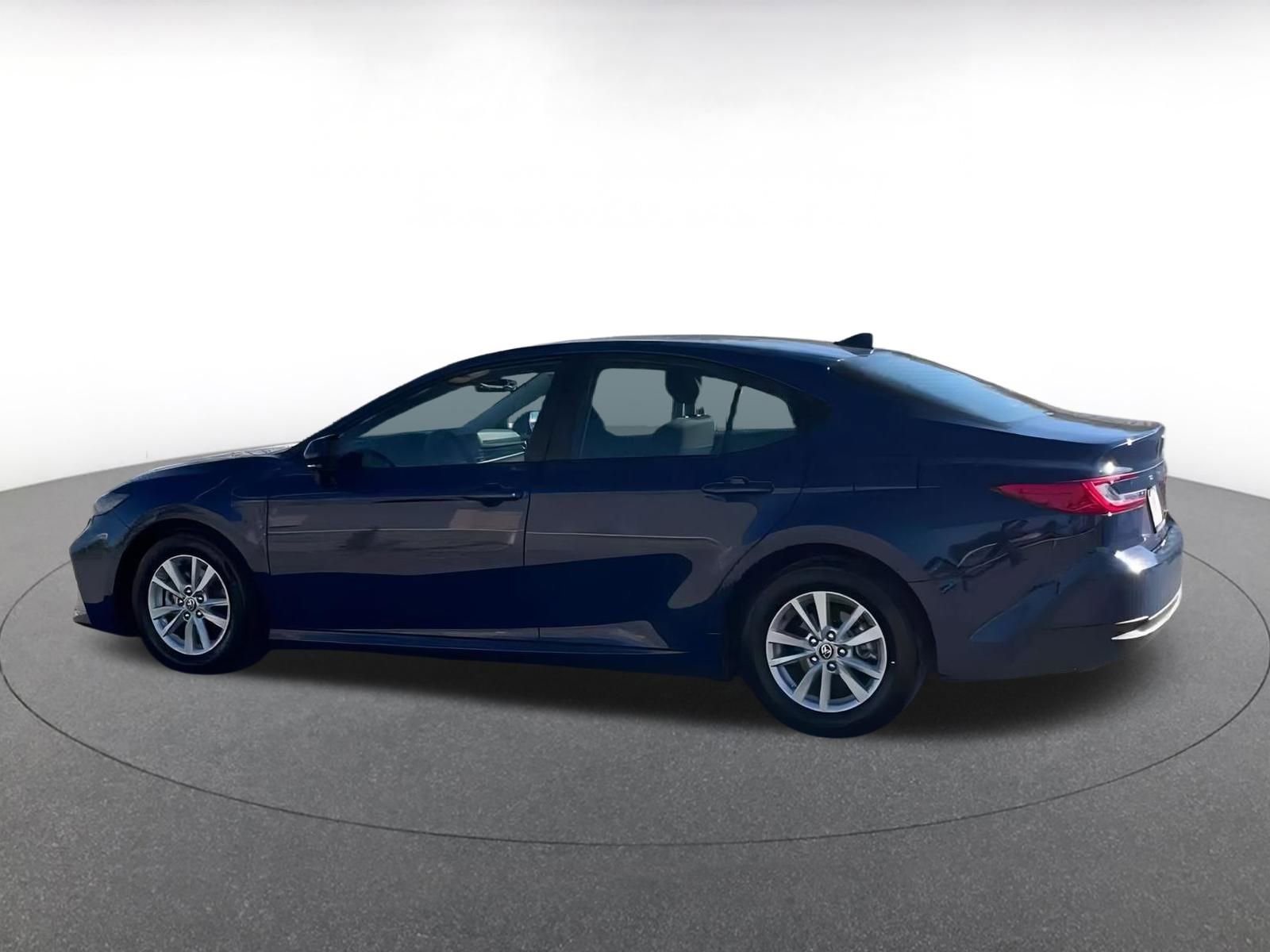 Thumbnail: 2025 Toyota Camry - 9