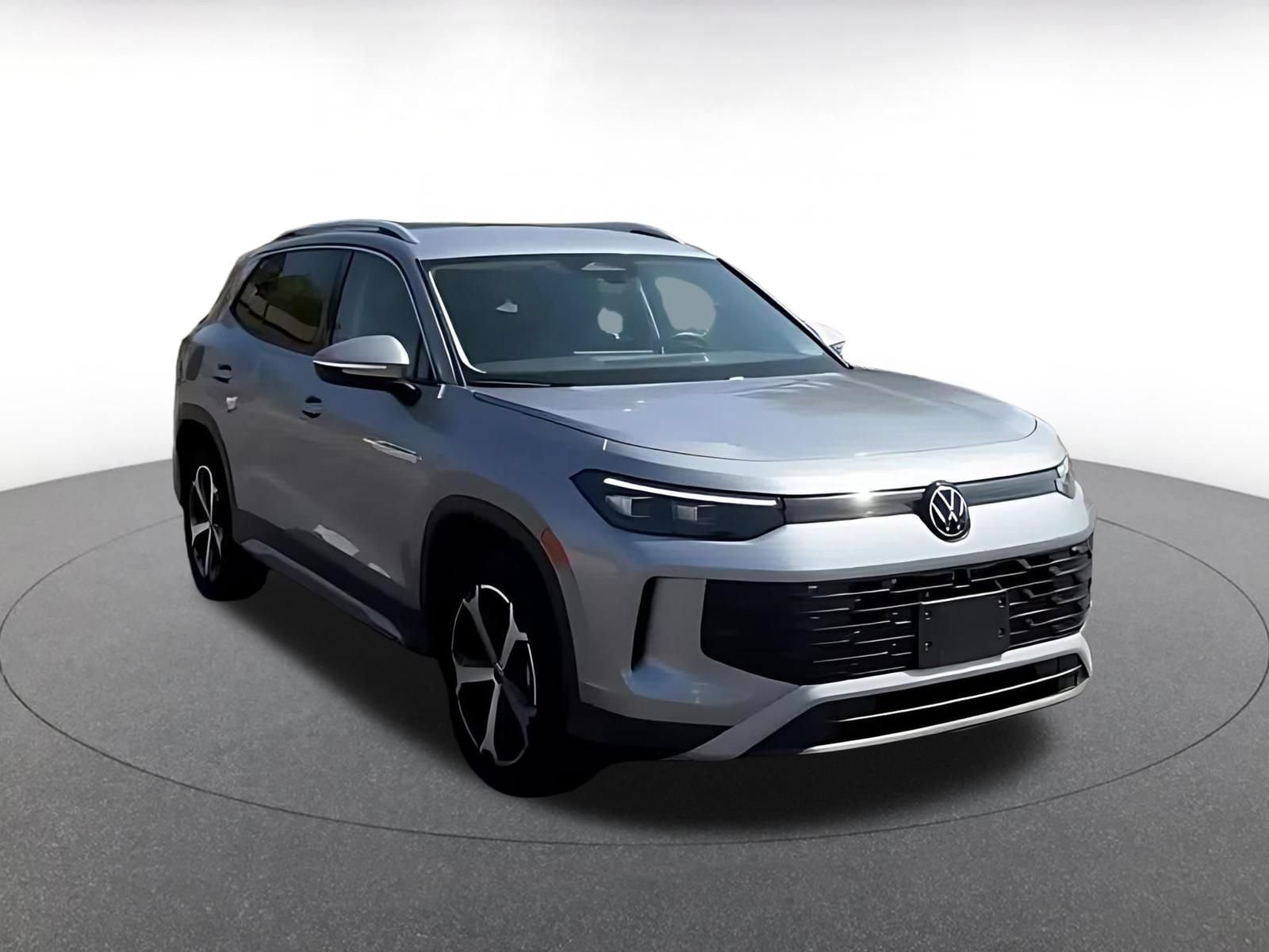 Thumbnail: 2026 Volkswagen Tiguan - 3